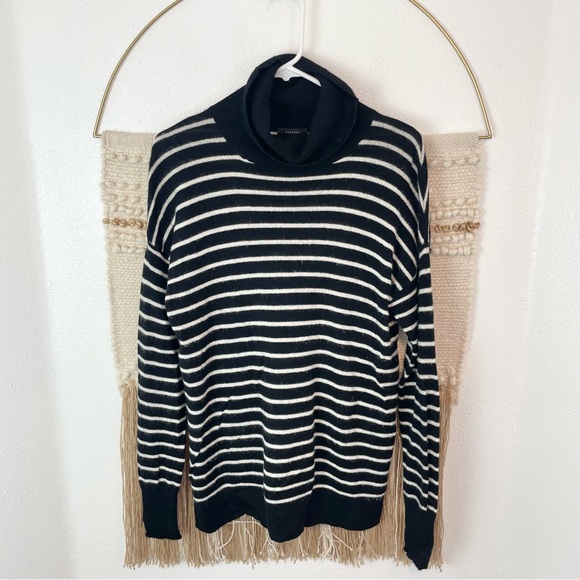 Nordstrom Halogen Striped Turtleneck 100% Cashmere Sweater Black Size M - Picture 1 of 5